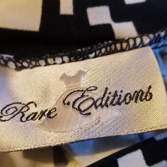 Girls black and white checker top - Picture 3 of 4